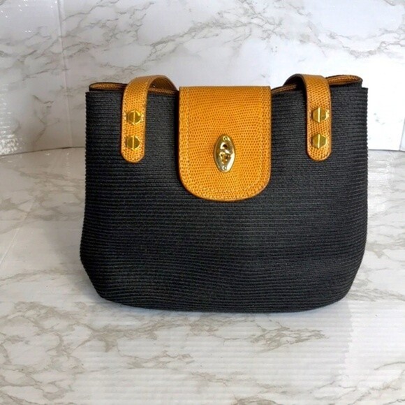 Eric Javits Squishee Black Woven Straw Light Beige Leather Trim Turnlock close - Picture 2 of 12